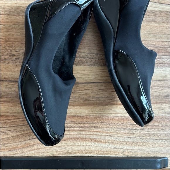 East 5th black wedge dress shoes - Picture 2 of 7